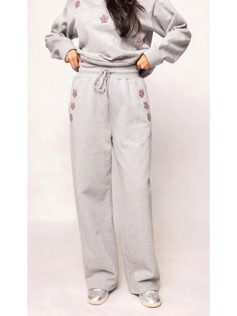 Ivy City Skylar Wide Leg Sweatpants Medium Women Gray Crystal Flower Embellished